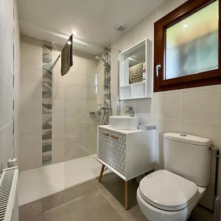 Ferienhaus Maison Chaleureuse Avec Parking, Jardin, Terrasse