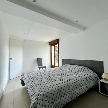 Maison Chaleureuse Avec Parking, Jardin, Terrasse * La Celle-les-Bordes